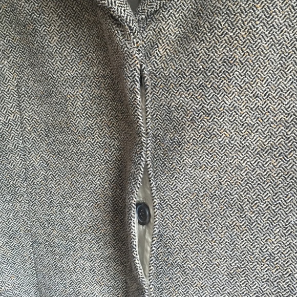 Ann Taylor size 4P jacket - Picture 6 of 8